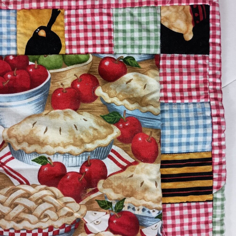 Handcrafted Apple Pie Gingham Quilted Table Mat - Picture 3 of 9